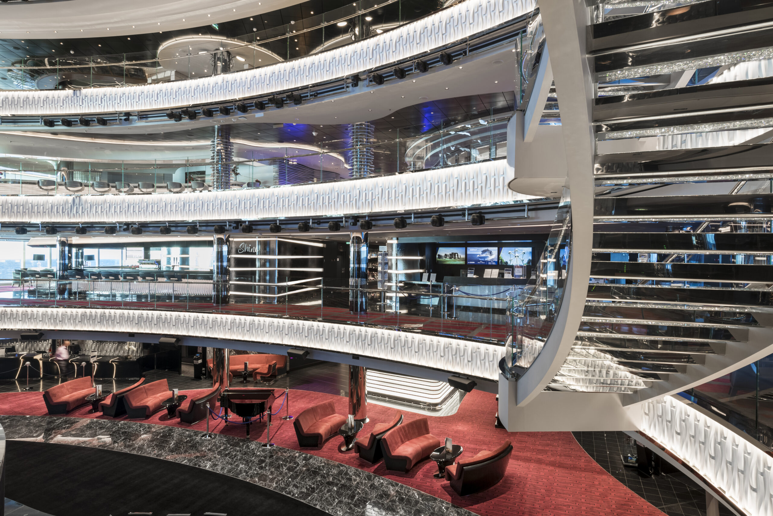MSC Seaside Review: Fire Pizza, Good Buffet, Underwhelming Main Dining